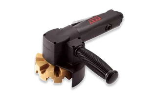 Brosseuses, Port, Société de vente en matériel et outillage industriel